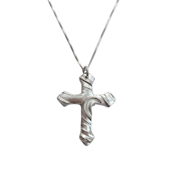 Handmade 999 ‘Twirls’ cross with a 925 chain