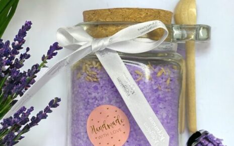 Lavender Natural Bath Salts Glass Jar